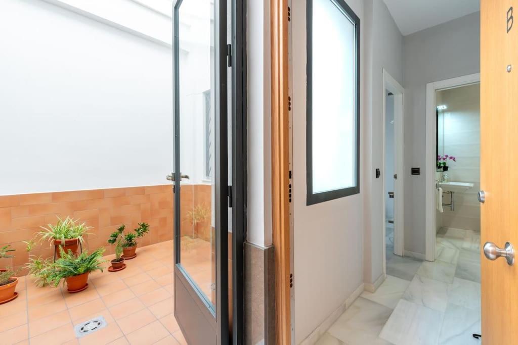 Coqueto Apartamento Para Descubrir Sevilla エクステリア 写真