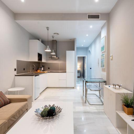 Coqueto Apartamento Para Descubrir Sevilla エクステリア 写真