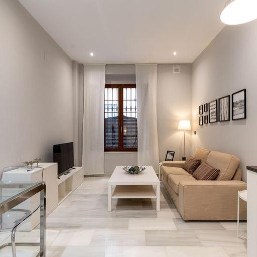 Coqueto Apartamento Para Descubrir Sevilla エクステリア 写真